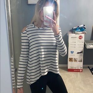 Striped open shoulder long sleeve!